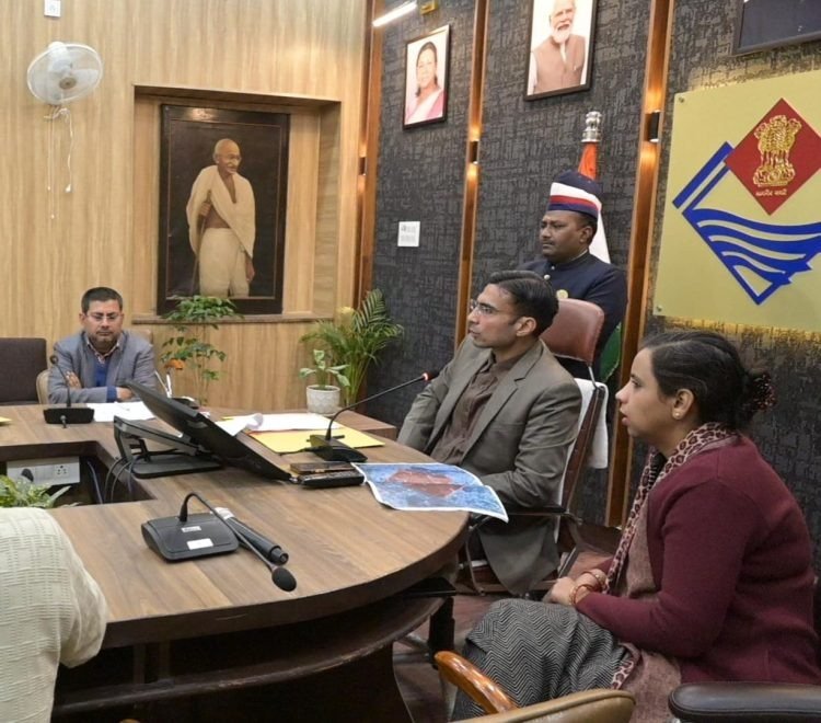 देहरादून के दोनों छावनी परिषदों के मुख्य कार्यकारी अधिकारियों के विरुद्ध सेंसस एक्ट-1948 के अंतर्गत कार्यवाही की संस्तुति