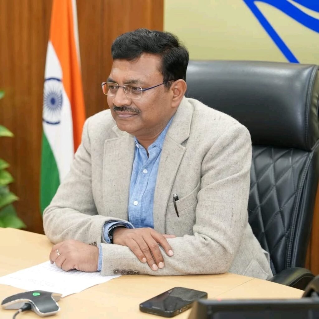 राज्य आपदा मोचन निधि एवं राज्य आपदा न्यूनीकरण निधि मद के अनुमोदन की मुख्य सचिव आनन्द बर्द्धन ने की बैठक 