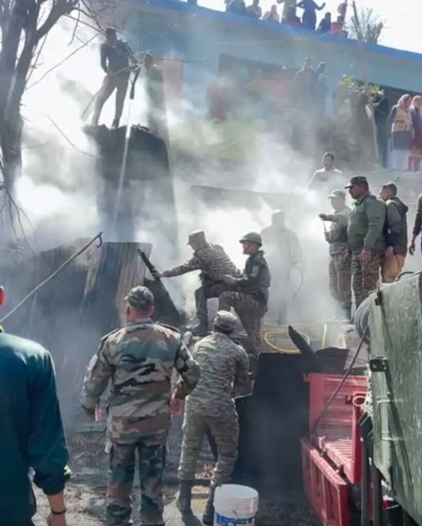 ज्योतिर्मठ : गोरंग गांव में गौशाला में लगी भीषण आग, सेना की आइबेक्स ब्रिगेड ने समय रहते पाया काबू