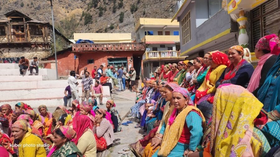 ग्रामीणों का ऐतिहासिक फैसला, पांडुकेश्वर और रविग्राम में समारोहों में शराब पर पूर्ण प्रतिबंध, नियम तोड़ने पर 21 हजार रुपये जुर्माने का प्रावधान