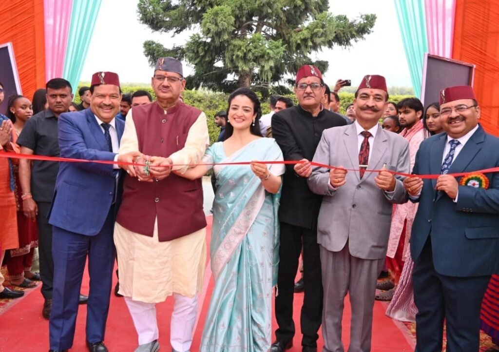 उत्तरांचल यूनिवर्सिटी में किसान मेला एवं कृषि औद्योगिक प्रदर्शनी का शुभारंभ, कृषि मंत्री गणेश जोशी ने प्रगतिशील किसानों को किया सम्मानित