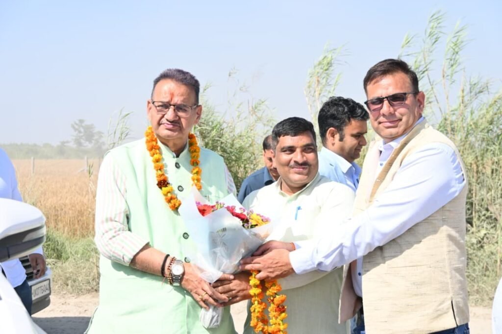 कृषि मंत्री गणेश जोशी ने हरिद्वार में मखाना की खेती का किया औपचारिक शुभारंभ