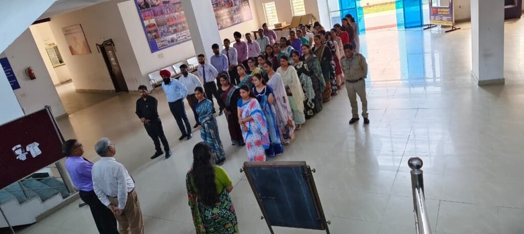 भगवंत ग्लोबल विश्वविद्यालय में श्रद्धा और उत्साह के साथ मनाई गई गुरु पूर्णिमा